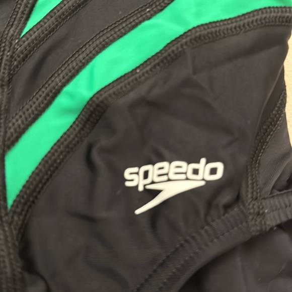 SPEEDO Powerflex Eco 1-piece training/competition suit size 8/34 - Picture 2 of 9